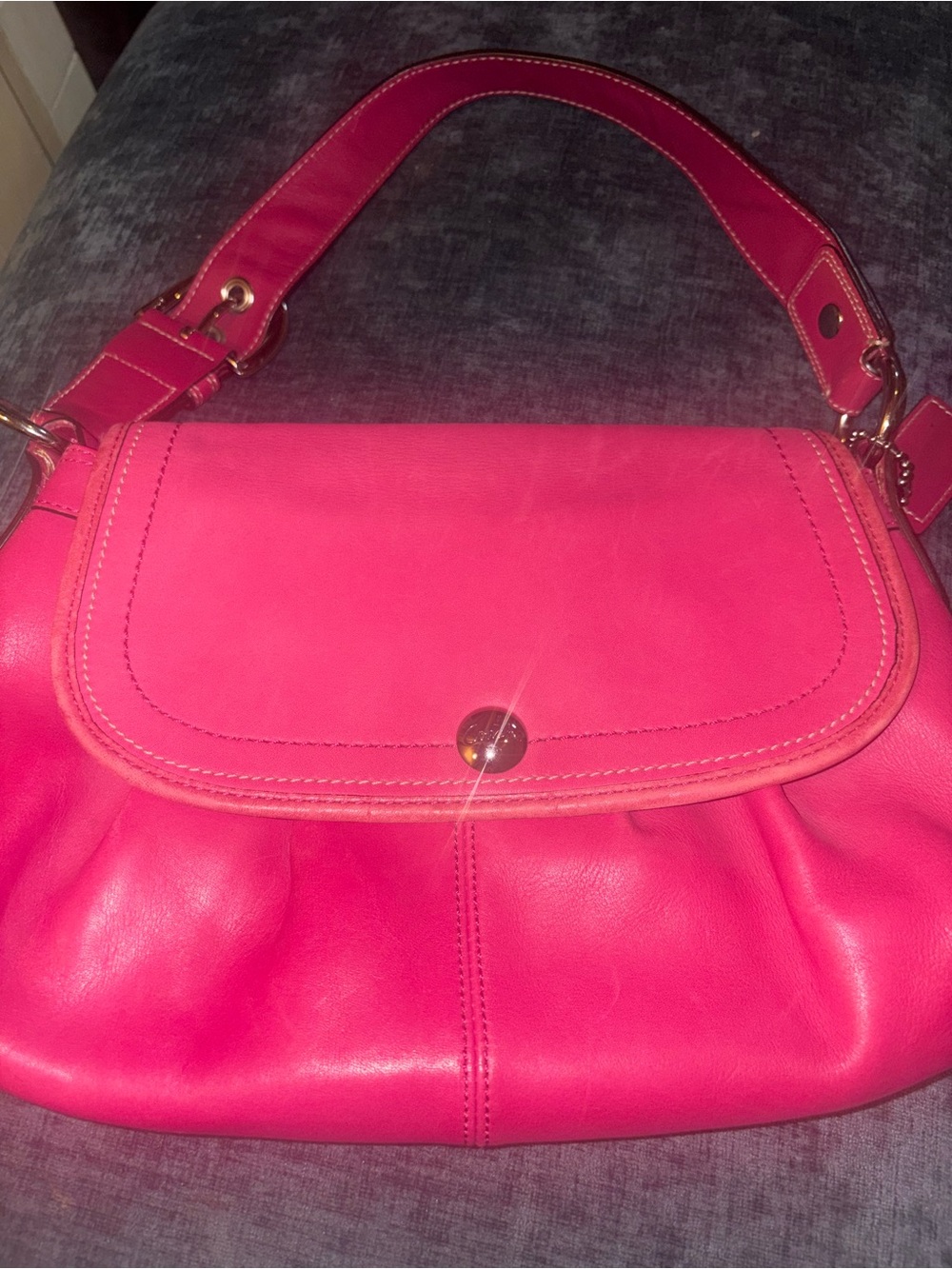 Vintage Y2K Bright Pink Coach Soho Leather Flap Hobo Excellent Condition